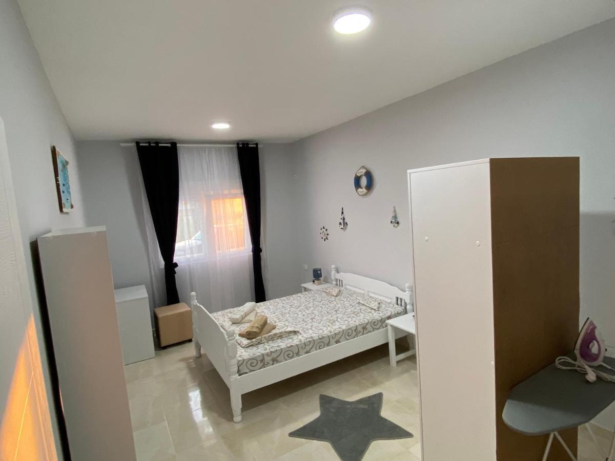 Kotor Apartman Green Sailor Lejlighed Eksteriør billede